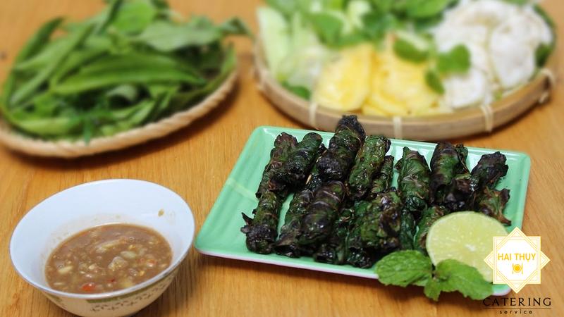 Mắm nêm mà chấm với lòng bò tái thì không còn gì tuyệt bằng, vậy làm thế nào để có được chén mắm nêm ngon đúng điệu ?