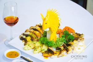 Một sự xao xuyến kì lạ với món cá chẽm file sốt chanh dây - Hai Thụy Catering