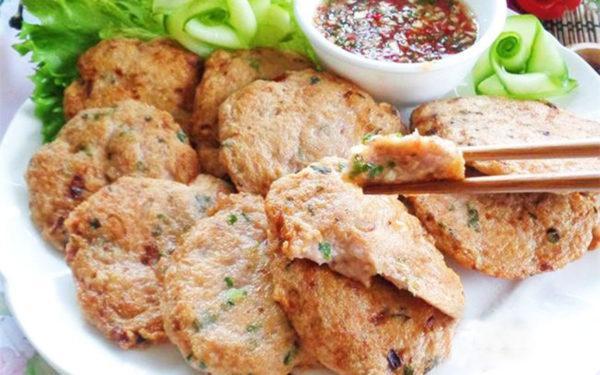 Chả cá thác lác chiên - món ngon đãi tiệc vô cùng hấp dẫn