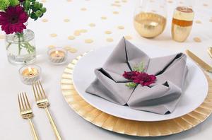 5 ý tưởng gấp khăn ăn đẹp và chuyên nghiệp | Đặt tiệc đám cưới menu24h
